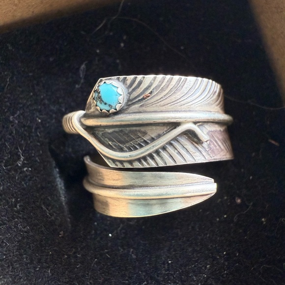 Navajo feather bypass ring - Picture 2 of 2